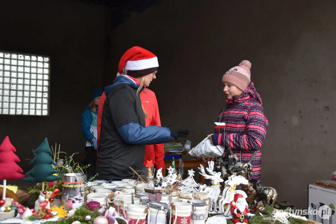 Mikołajkowy Charytatywny Marsz Nordic Walking „Idziemy dla Julki”