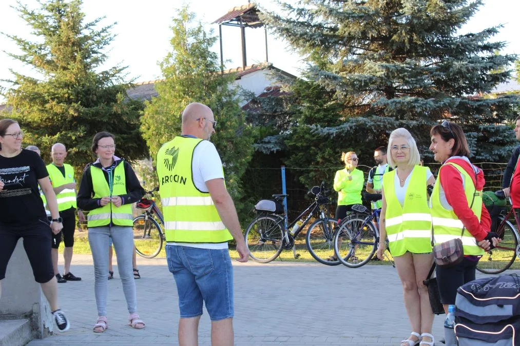 Rowerzyści z Jarocina wyruszyli w drogę na Jasną Górę