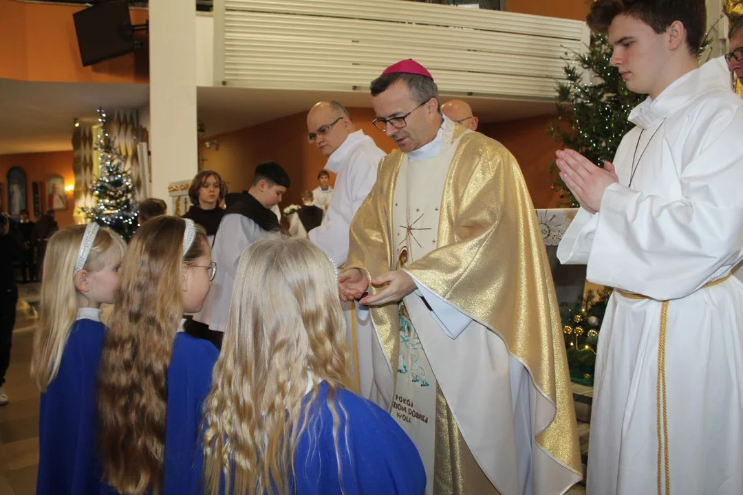 Franciszkanie w Jarocinie rozpoczęli świętowanie 90-lecia z biskupem kaliskim