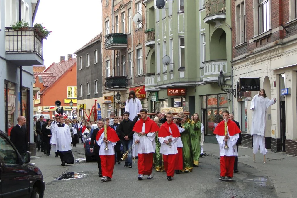 Symbole Światowych Dni Młodzieży w Jarocinie (2014)