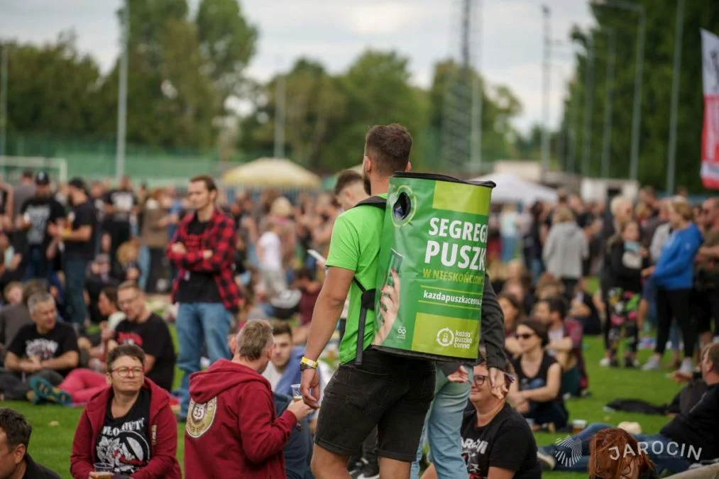 Zebrali 100 kg puszek na Jarocin Festiwalu. Pomogą Piotrkowi z Cielczy - Zdjęcie główne