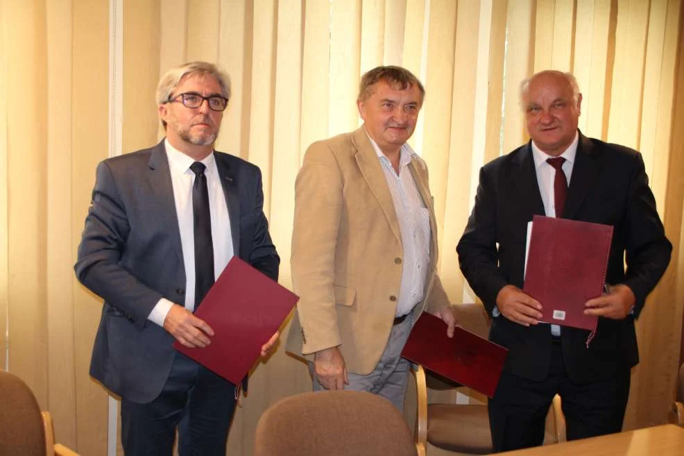 Prof. Jacek Piątek