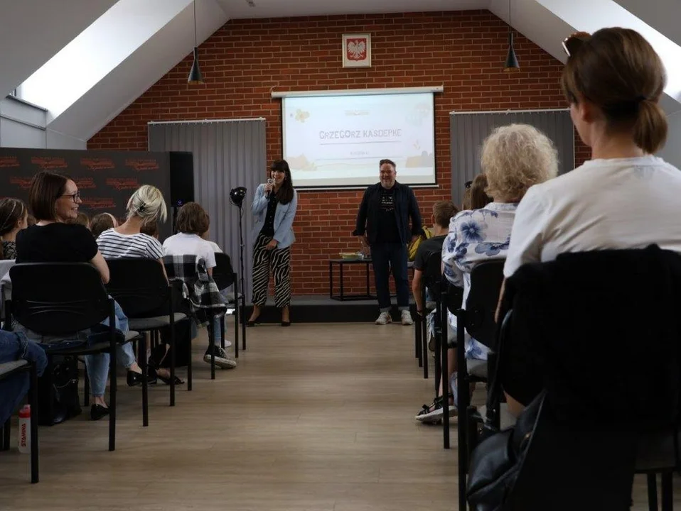 Grzegorz Kasdepke w pleszewskiej bibliotece