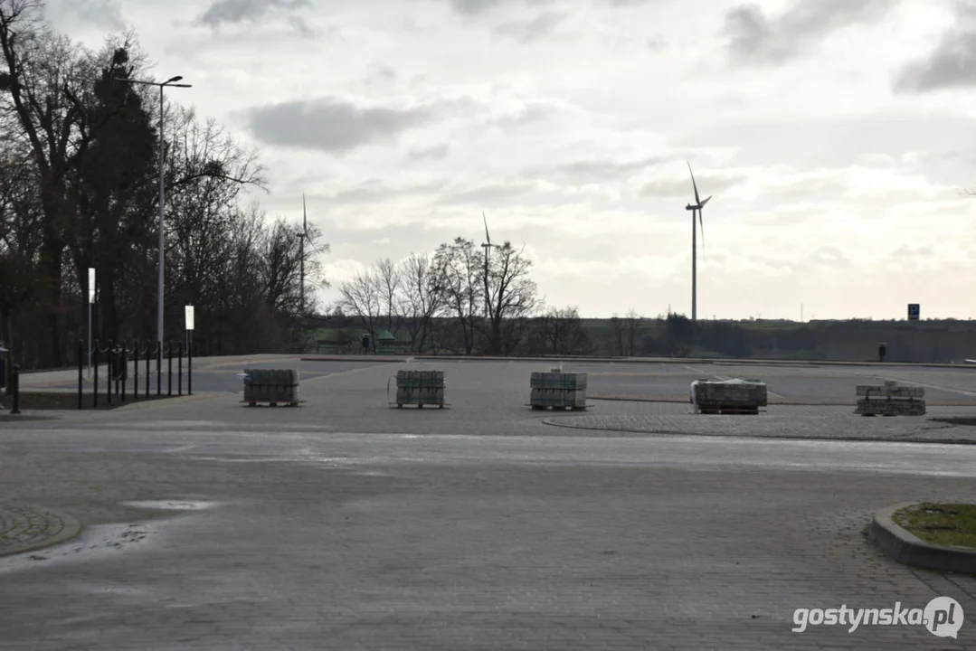 Nowy parking przed bazyliką na Świętej Górze