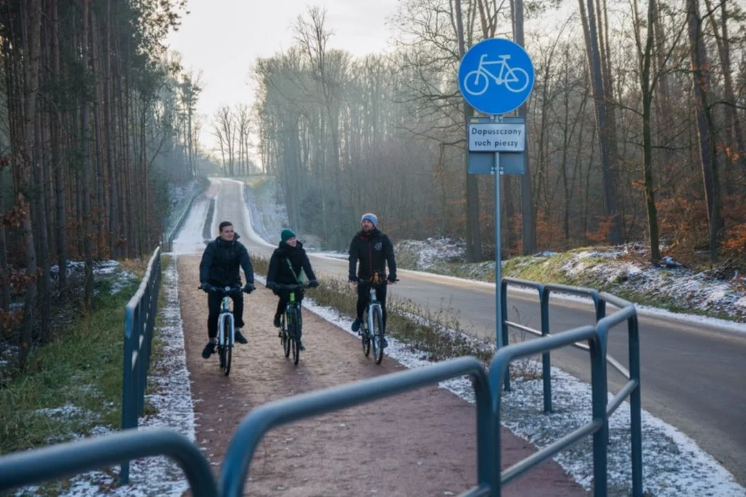 Julie Erch Petersen i Andreas Markussen objechali świat na rowerach. Przybyli także do Jarocina