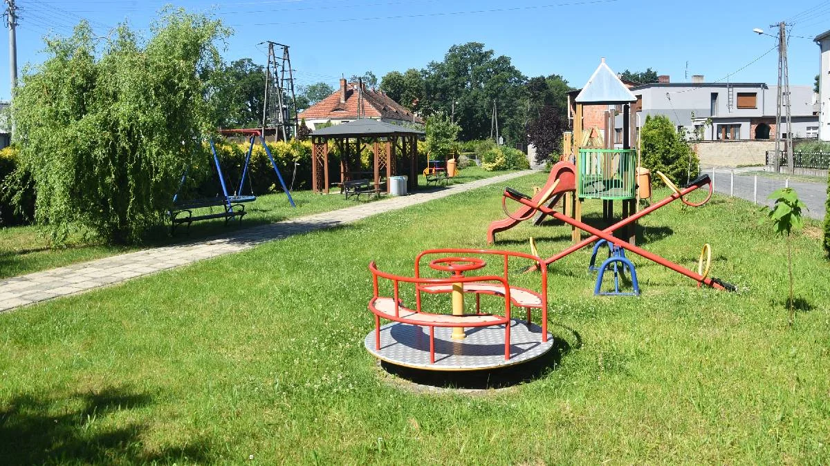 Mieszkańcy Bodzewa będą rewitalizować plac zabaw. Dostali spore dofinansowanie w konkursie „Pięknieje Wielkopolska Wieś” - Zdjęcie główne