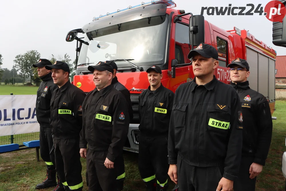 Zgrupowanie klas mundurowych ZS Miejska Górka w Sarnowie