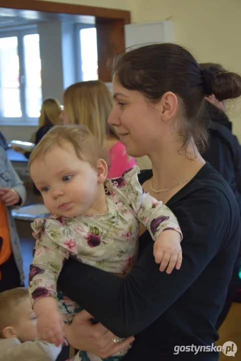 Rękodzielniczy kiermasz wielkanocny w Łęce Wielkiej