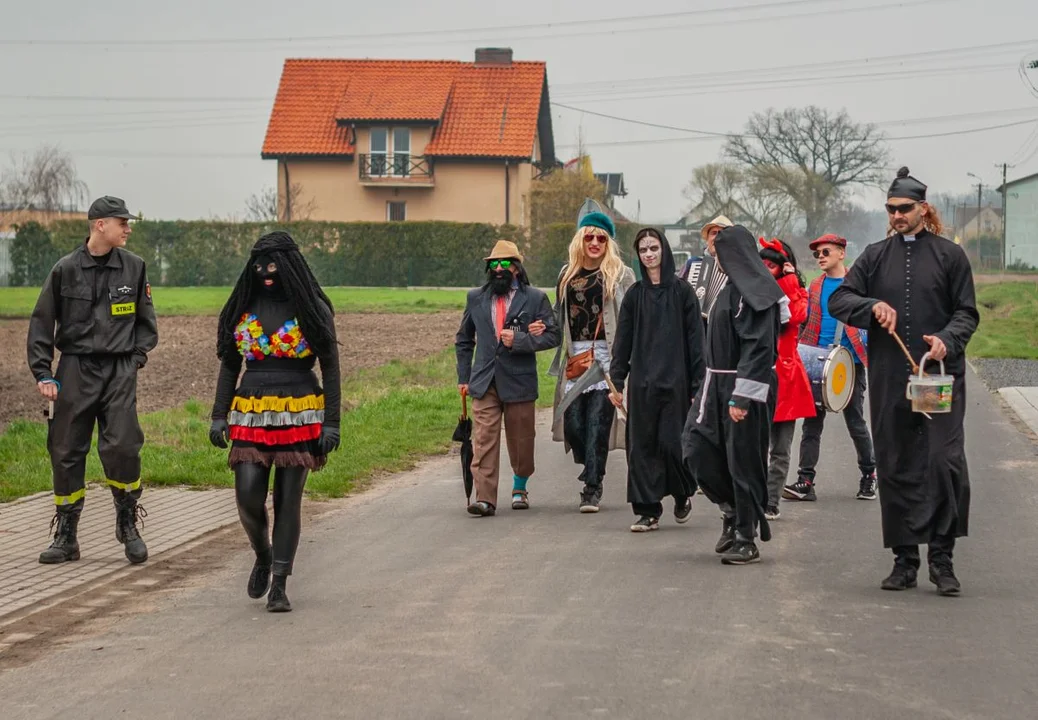 Oto finaliści konkursu fotograficznego „Niedźwiedzie 2023”