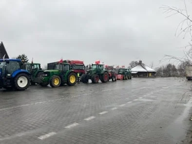 Jarocińscy rolnicy jadą na blokadę drogi do Gołuchowa