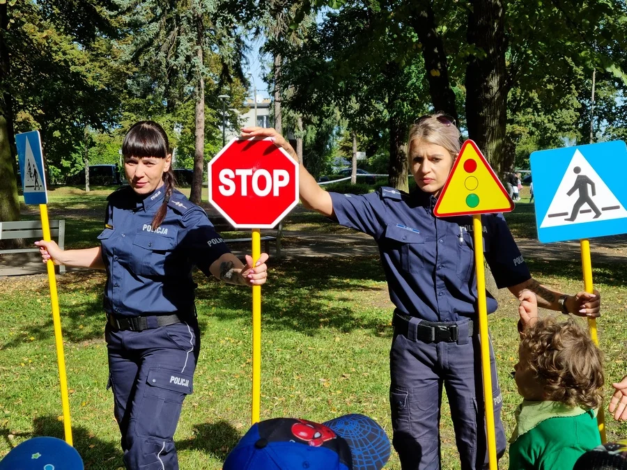 Świętowali Dzień Przedszkolaka w Lesznie. Uroczyste obchody z policjantami