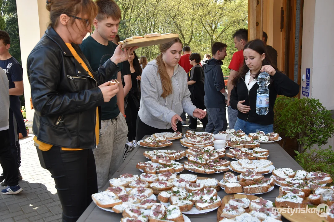 Uczniowie boreckich szkół z wizytą w Zimnowodzie