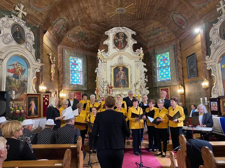 Koncert pieśni maryjnych w Sośnicy