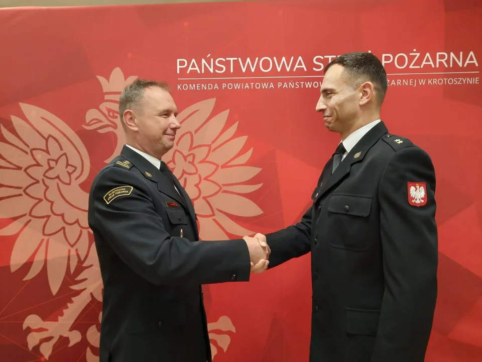 Krotoszyn. Strażacy zawodowi awansowali