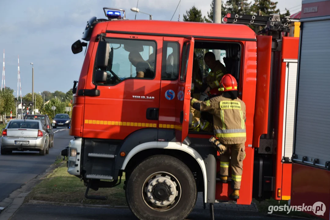 Pożar w budynku wielorodzinnym w Poniecu