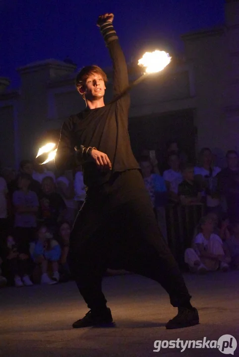 Fire Show na rynku w Krobi