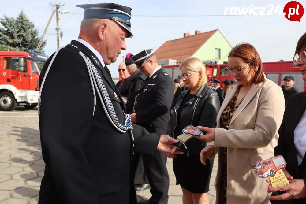 Uroczyste przekazanie auta jednostce OSP Śląskowo