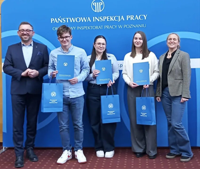 Prawo pracy bez tajemnic. Uczniowie technikum sprawdzili swoją wiedzę na szczeblu wojewódzkim - Zdjęcie główne