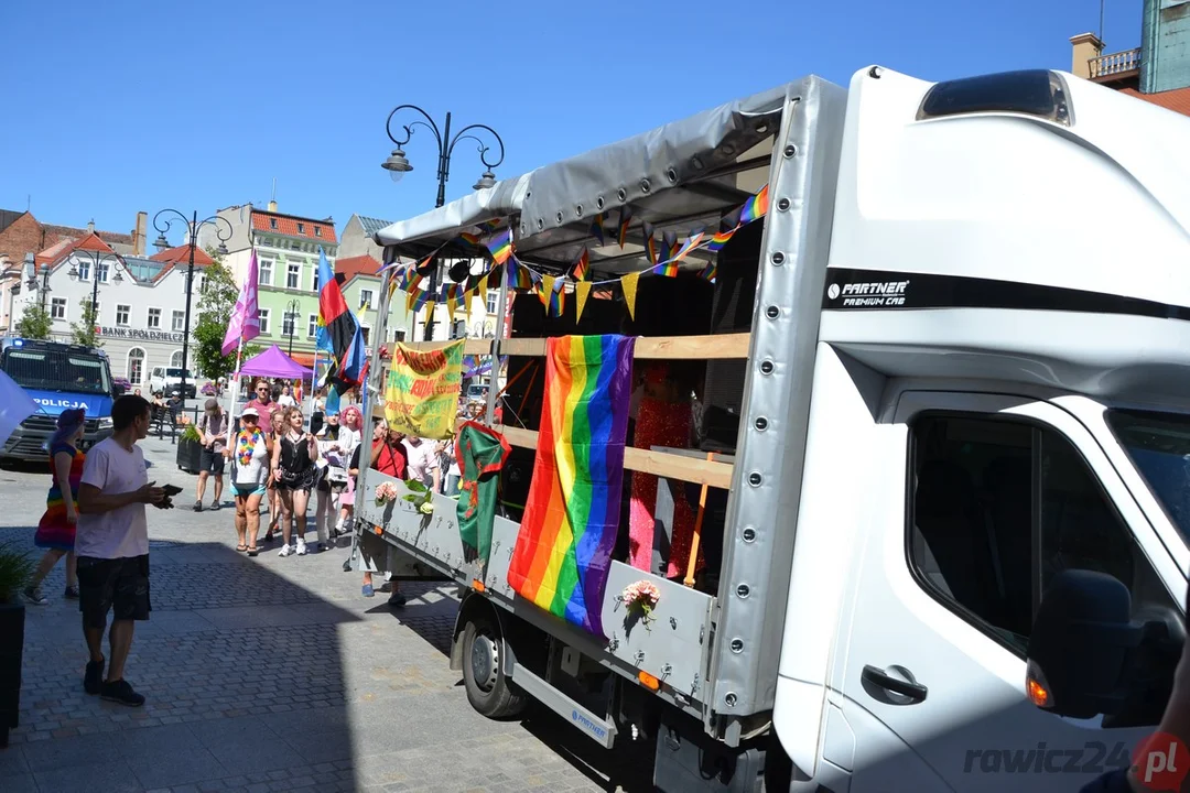 Marsz Równości i kontrmanifestacje w Rawiczu