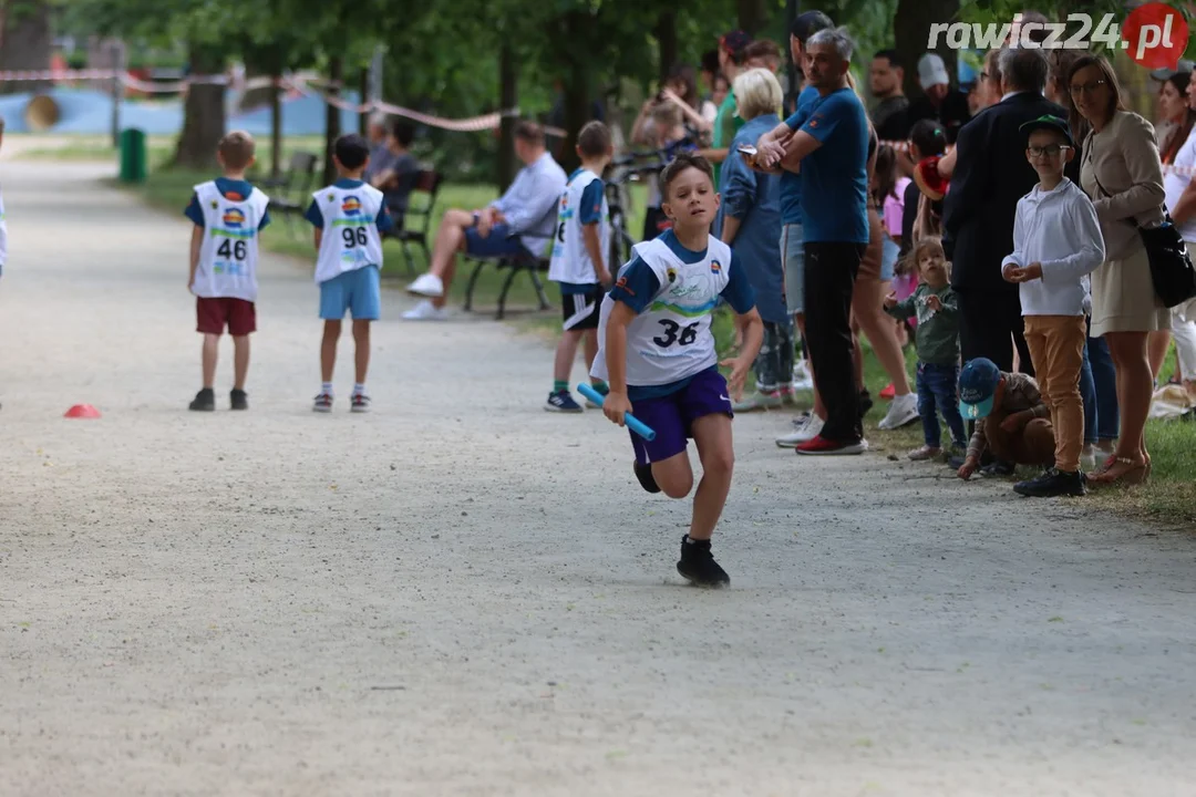 Sztafety szkolne w ramach 24h Rawickiego Festiwalu Sportu