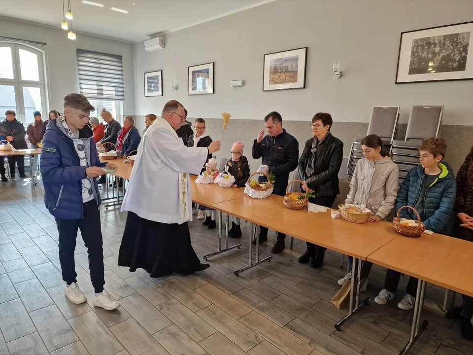 Święcenie potraw w Lutogniewie, Dzierżanowie, Bożacinie i Wróżewach