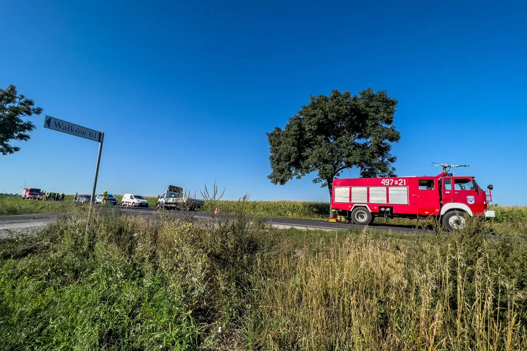 Wałków. Zderzenie dwóch samochodów osobowych