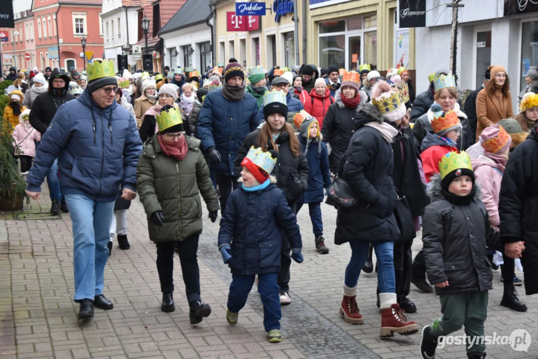 "W jasełkach leży" - Orszak Trzech Króli na ulicach Gostynia