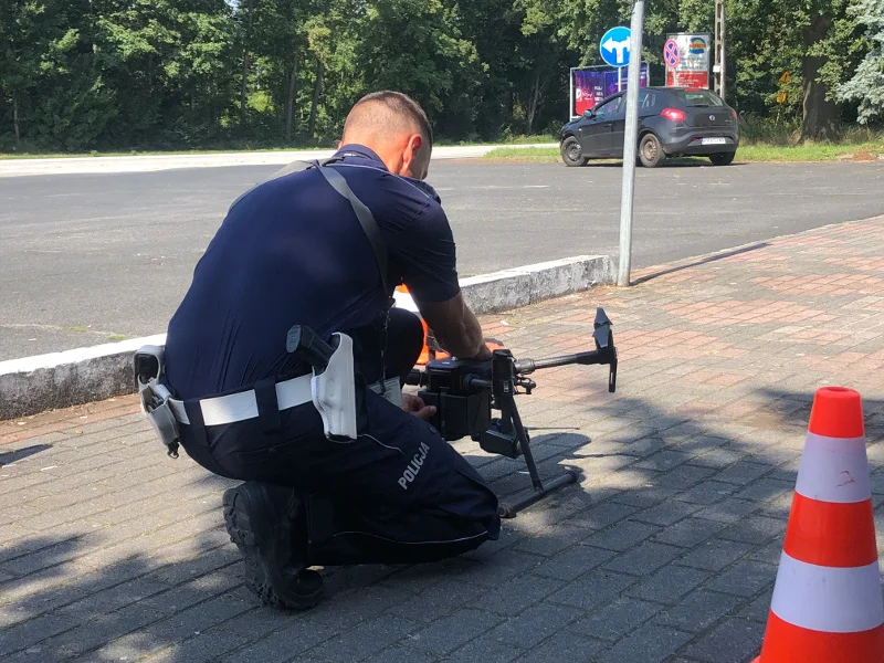 Policyjny dron monitorował zachowania kierowców w powiecie rawickim