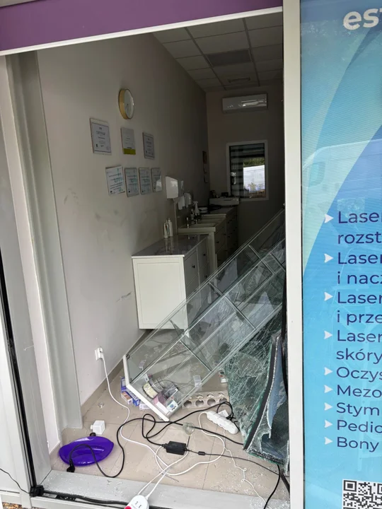 Włamanie do salonu kosmetycznego w Jarocinie