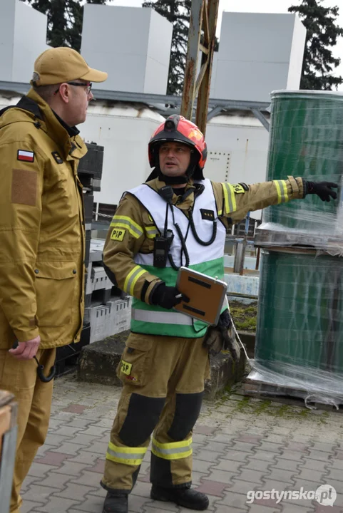 Ćwiczenia zastępów JRG oraz strażaków ochotników w zakładzie przetwórstwa spożywczego Pudliszkach