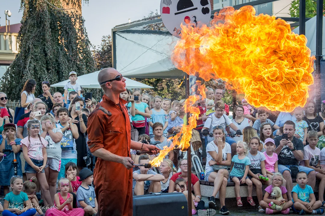 Krotoszyn. Festiwal Sztuki Ulicznej BuskerBus [ZDJĘCIA] - Zdjęcie główne