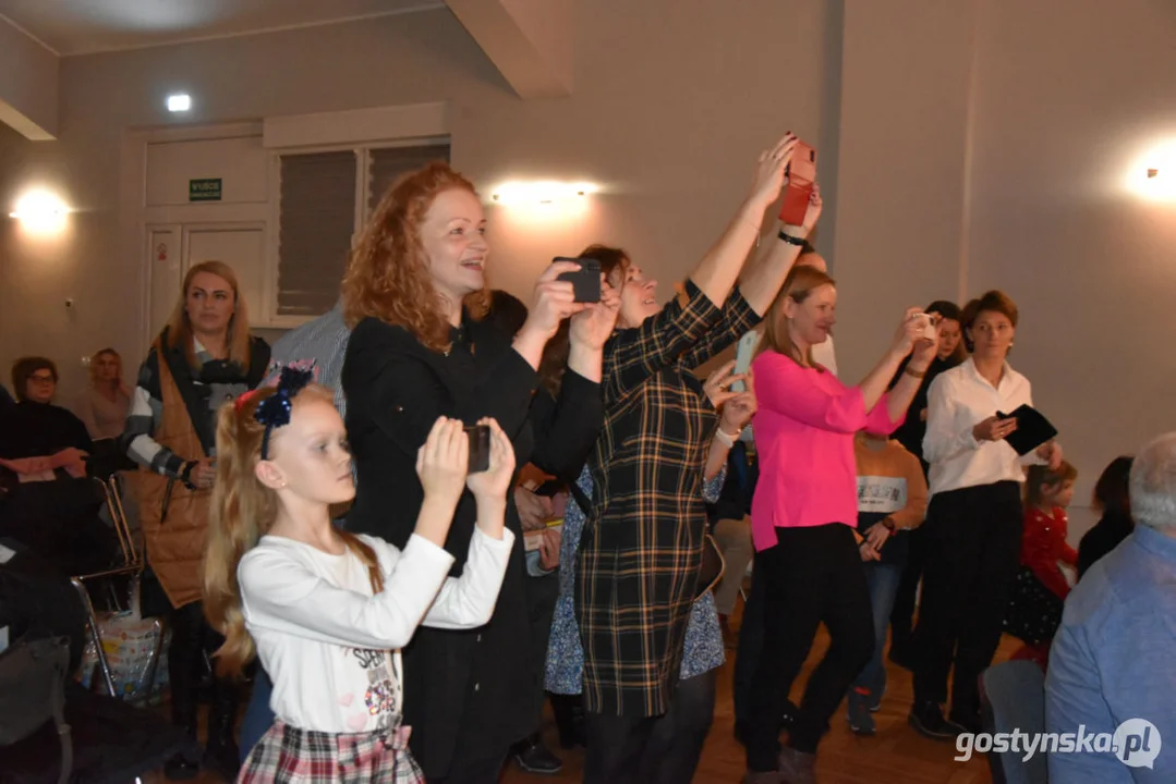 Przedszkolny Przegląd Kolęd i Pastorałek w centrum kultury w Piaskach