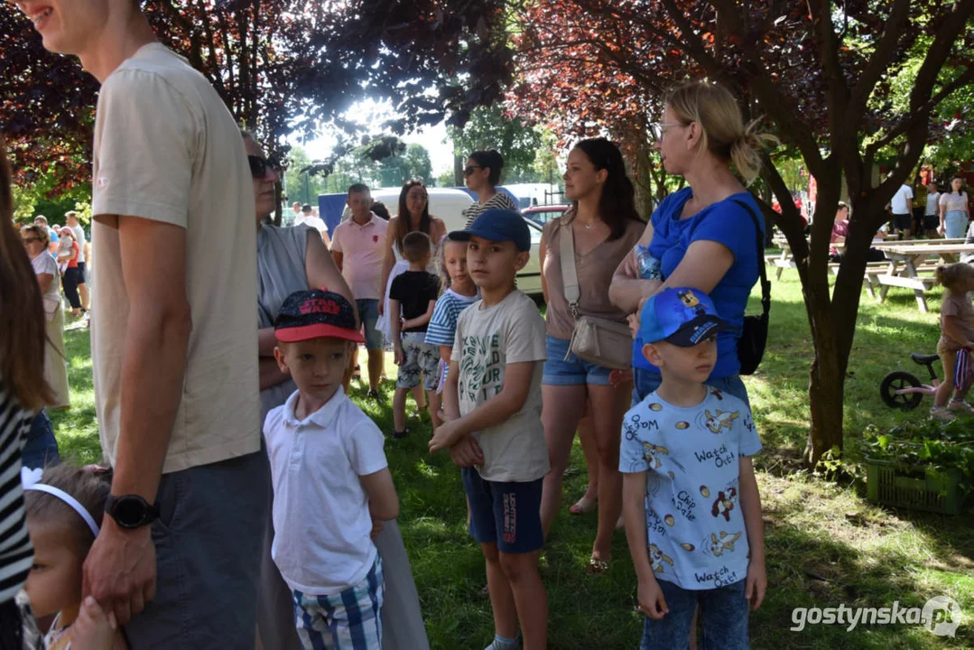 Fontanna pełna radości czyli rodzinny festyn w boreckim parku z okazji obchodów Dni Borku Wlkp.