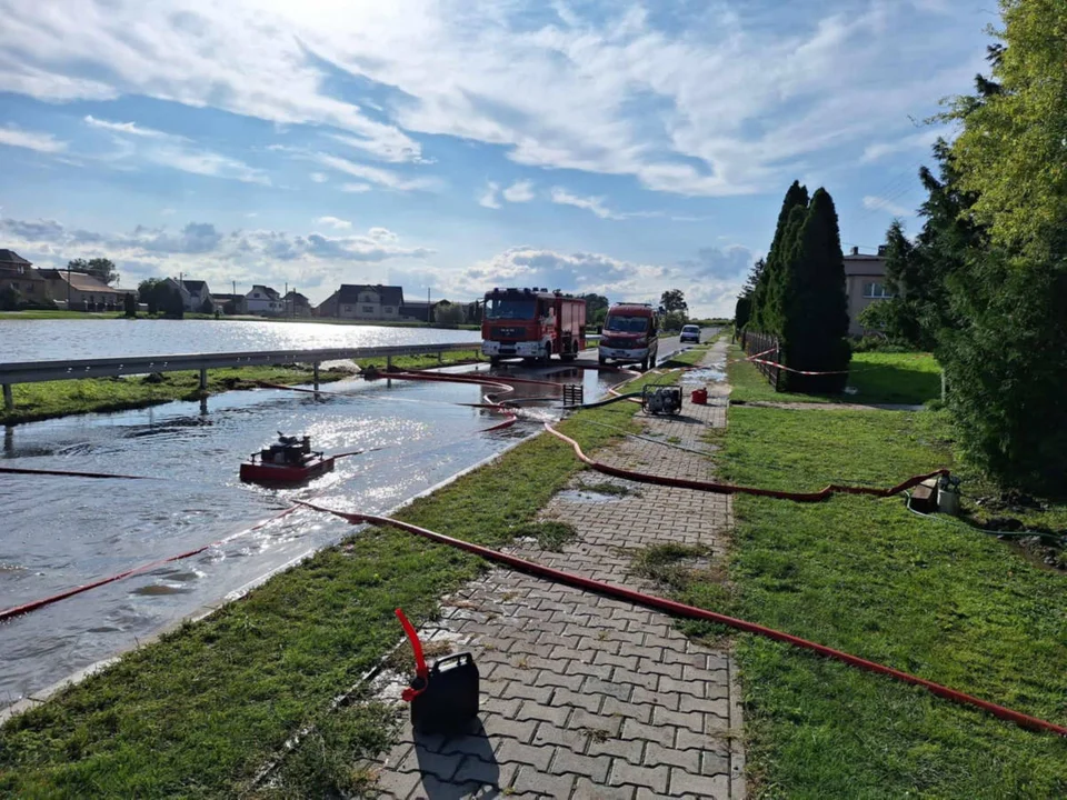 Kromolice pod wodą. Sztab Kryzysowy w Pogorzeli