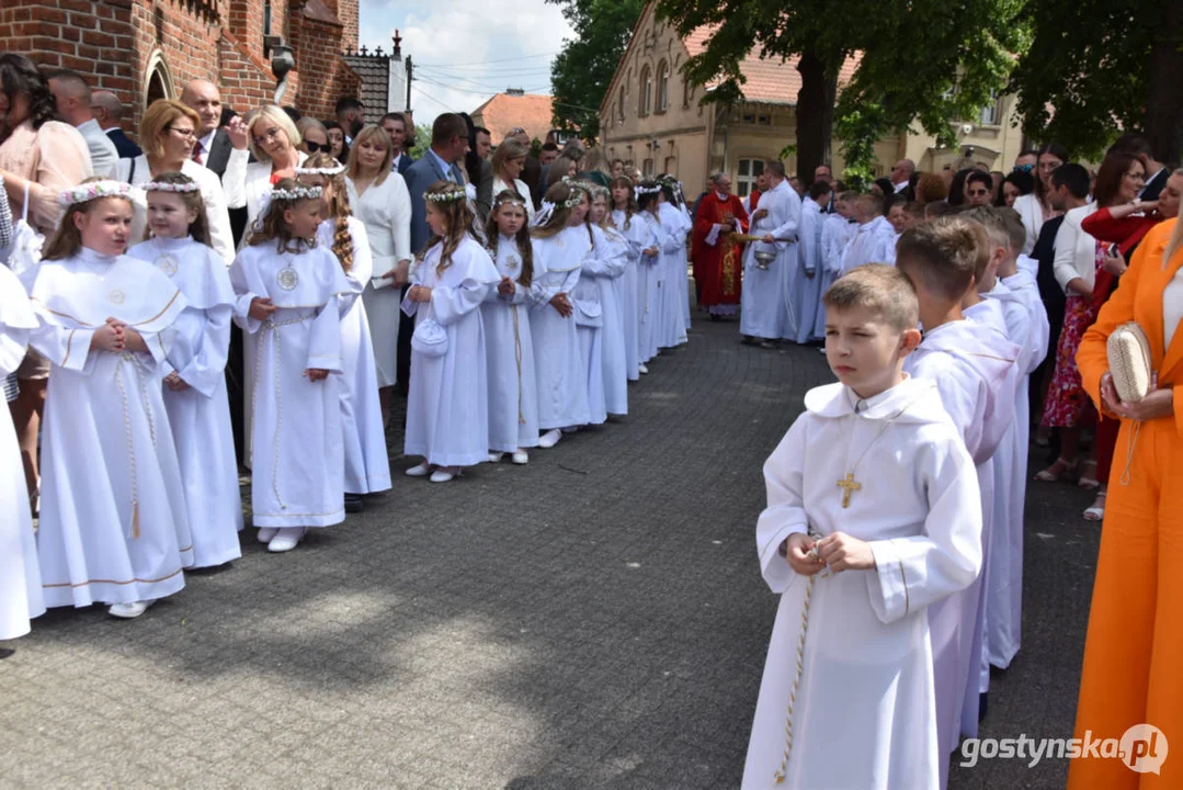 Uroczystość Pierwszej Komunii Świętej w parafii farnej w Gostyniu