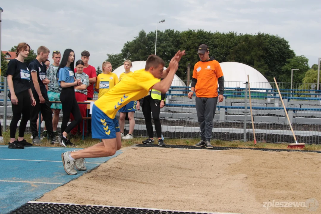 W Pleszewie trwają Ogólnopolskie Zawody Sportowo-Obronne Młodzieży OHP [ZDJĘCIA, WIDEO] - Zdjęcie główne