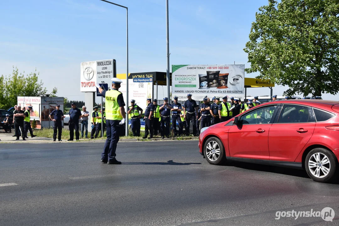 34. Konkurs "Policjant ruchu drogowego 2024” w Gostyniu. Dzień drugi - ręczna regulacja ruchem