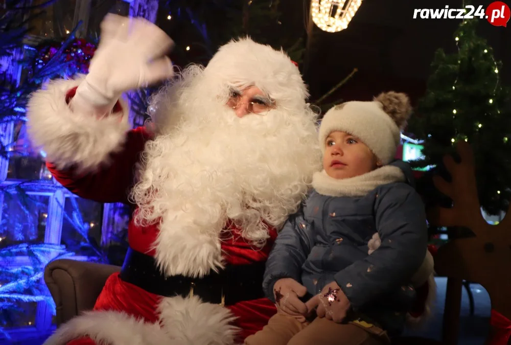 Spotkanie ze Świętym Mikołajem na Rawickim Jarmarku Bożonarodzeniowym