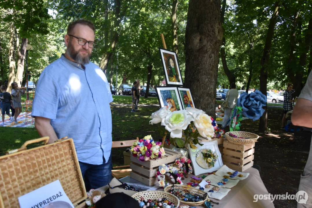 Lokalni Wy-Twórcy w akcji - na kilka godzin do życia przywrócili planty w Gostyniu