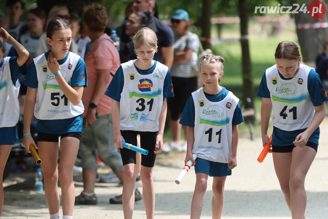 Sztafety szkolne w ramach 24h Rawickiego Festiwalu Sportu