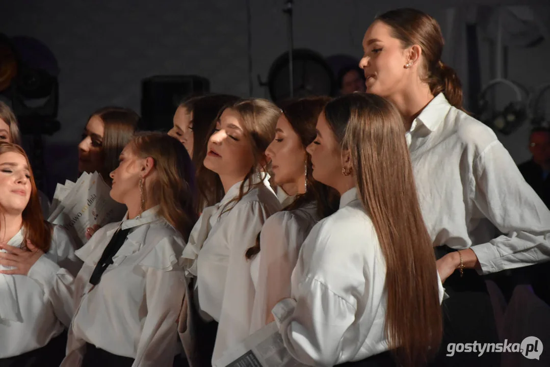 Studniówka ZSO Gostyń 2023. Spektakl muzyczny w wykonaniu maturzystów