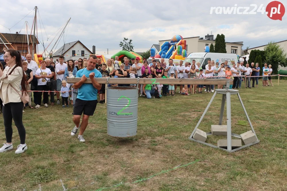 Charytatywny piknik sportowy w Szkaradowie