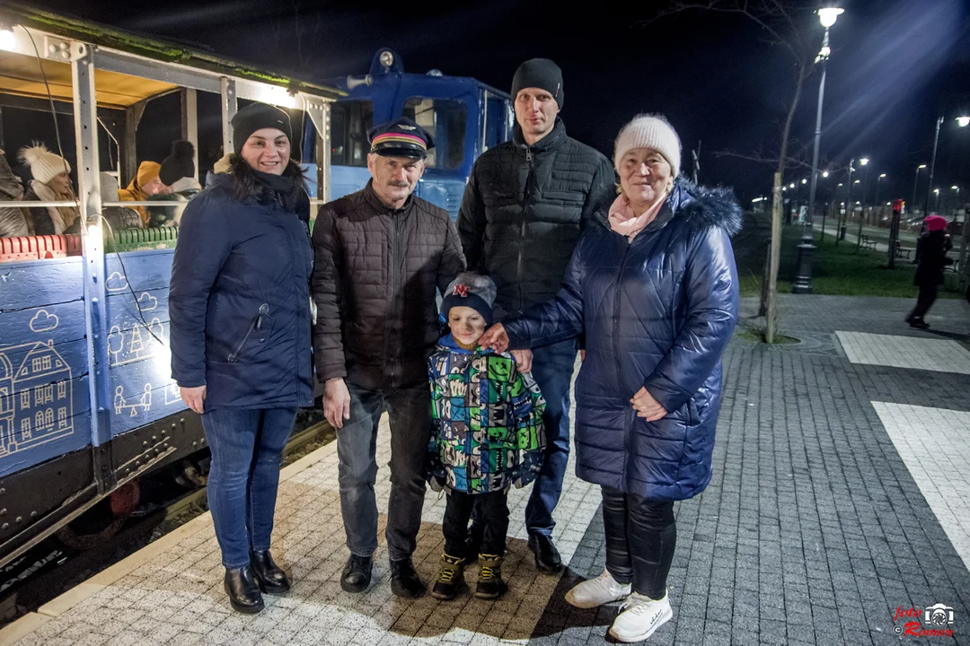 Świąteczne przejazdy kolejką w Pleszewie