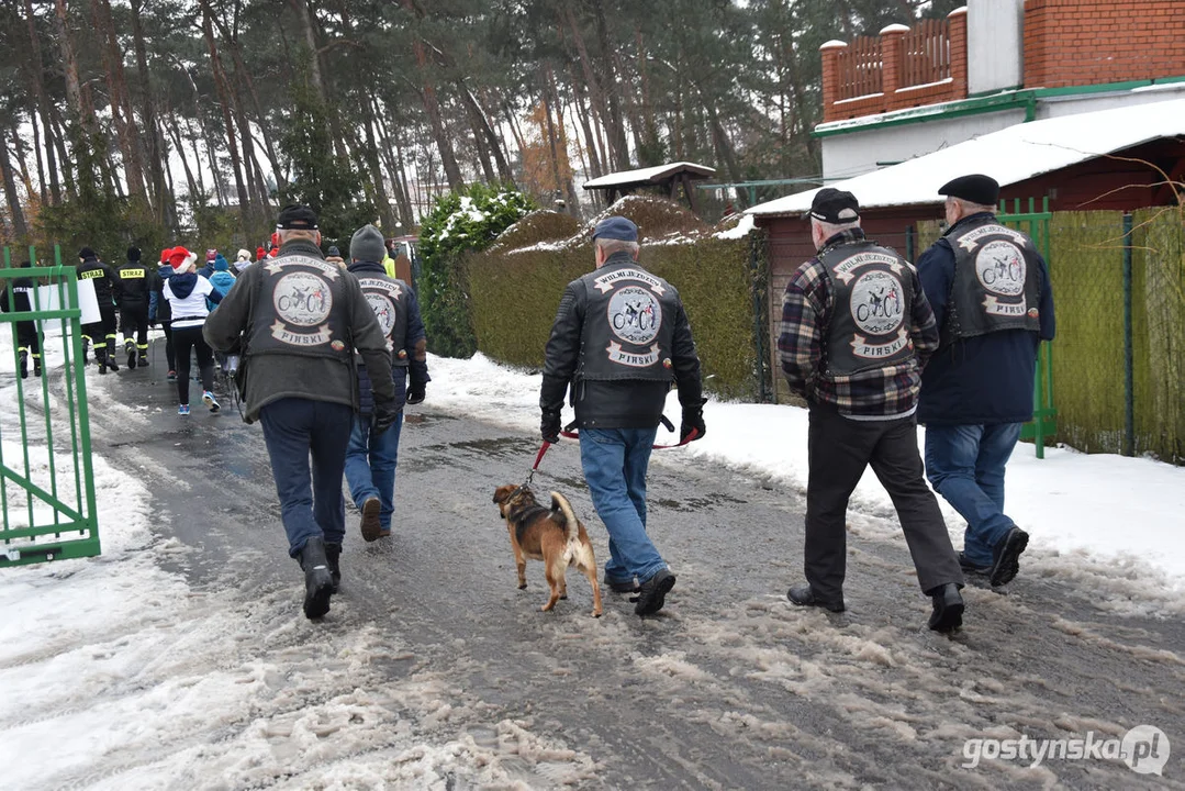 Mikołajkowy Charytatywny Marsz Nordic Walking „Idziemy dla Julki”