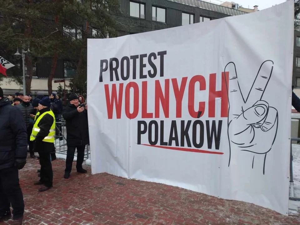 Pleszewianie na "Marszu Wolnych Polaków" w Warszawie