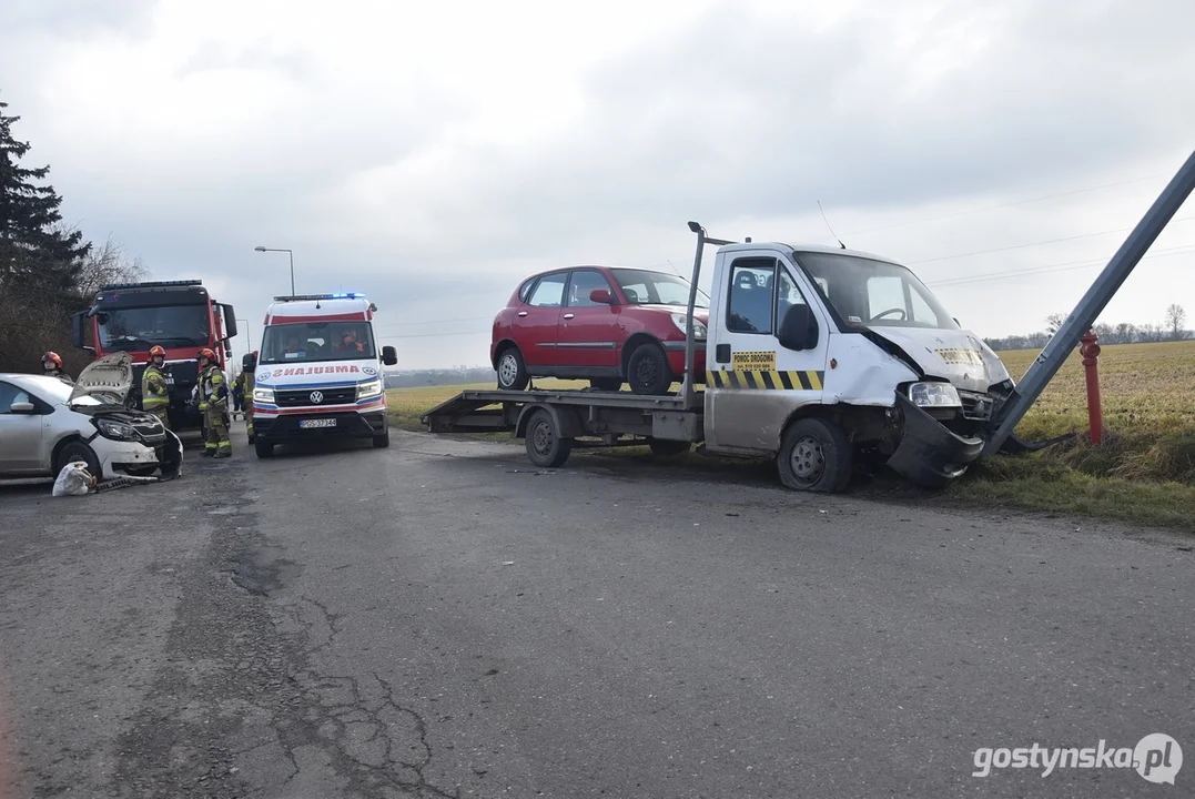 Zderzenie auto-lawety ze skodą w Sikorzynie