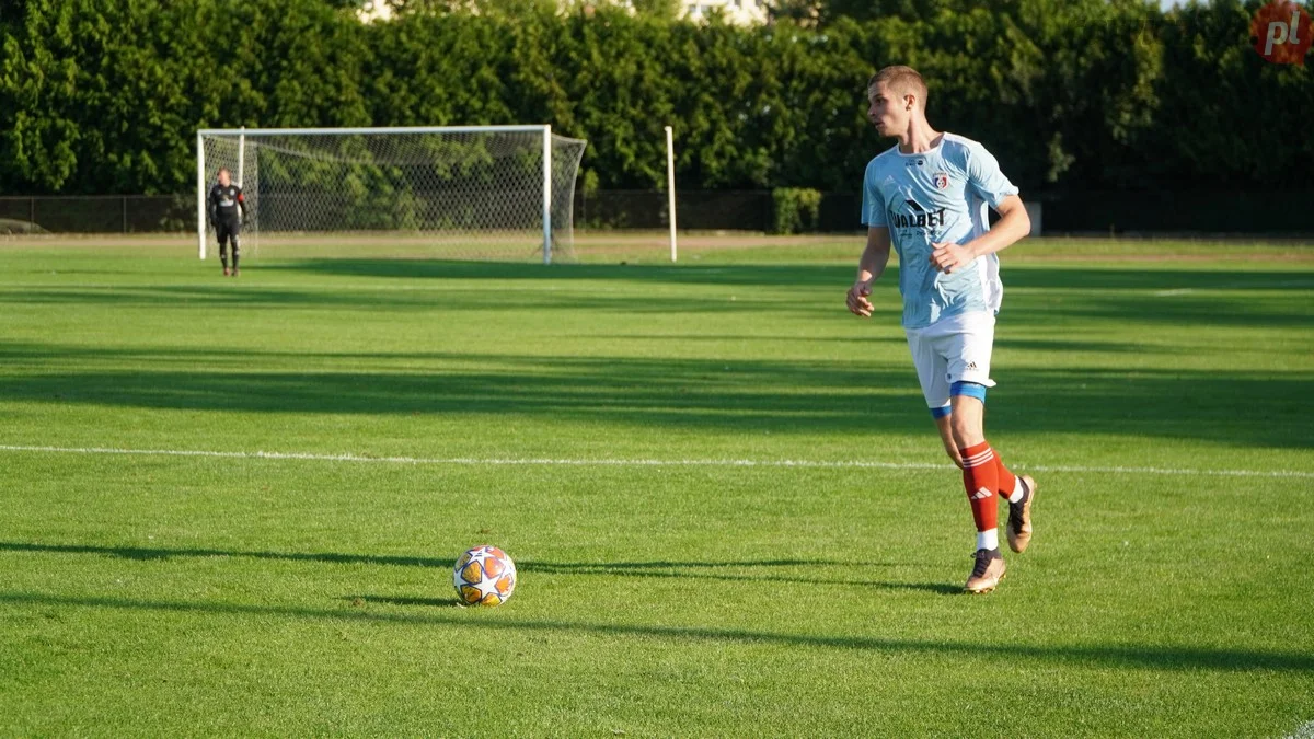 Rawia Rawicz - Orzeł Kawęczyn 0:0