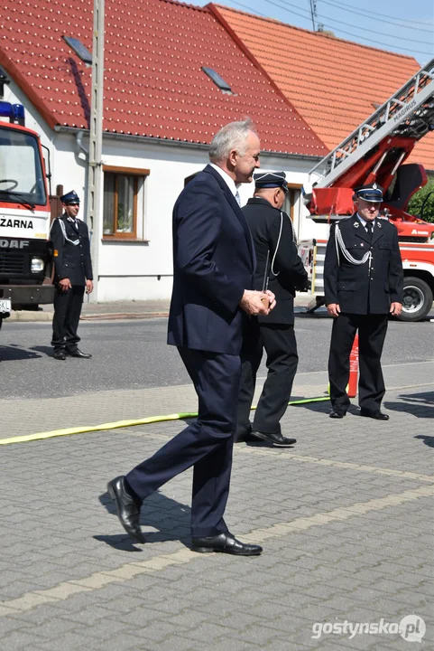 Przekazanie wozu strażackiego dla jednostki OSP w Pogorzeli