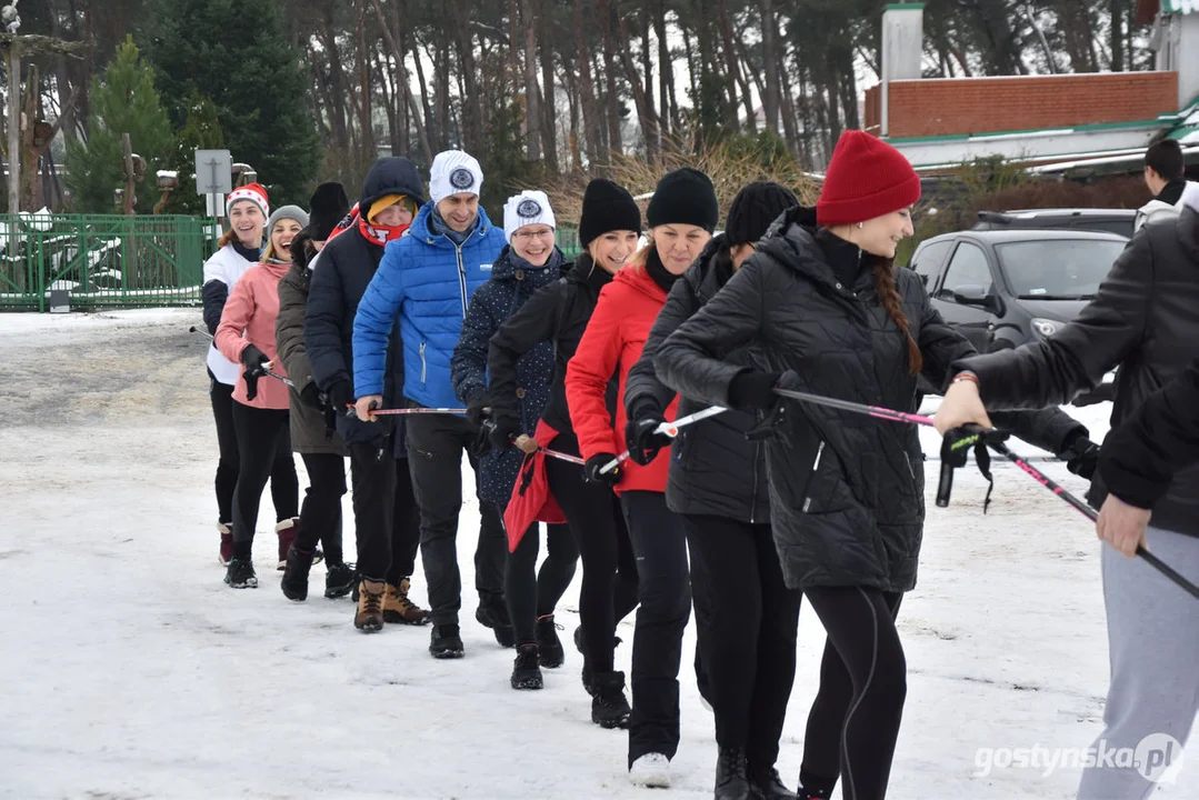 Mikołajkowy Charytatywny Marsz Nordic Walking „Idziemy dla Julki”