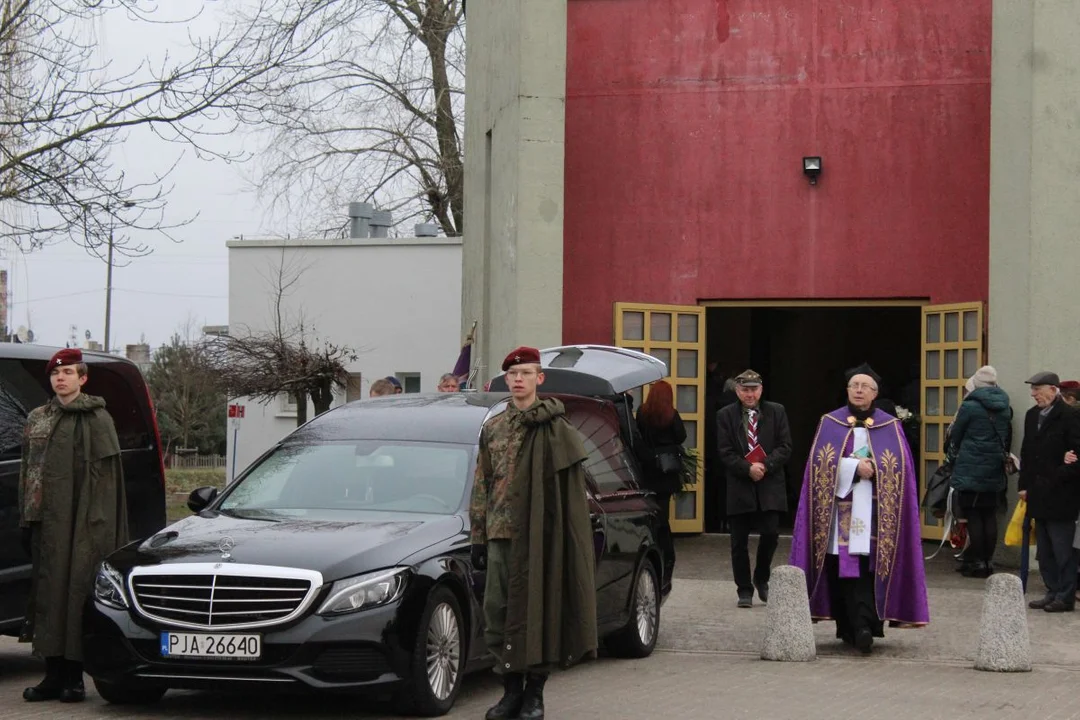 Odprowadzili druha Stefana Tobolskiego na ostatnią wartę. Tłumy na pogrzebie